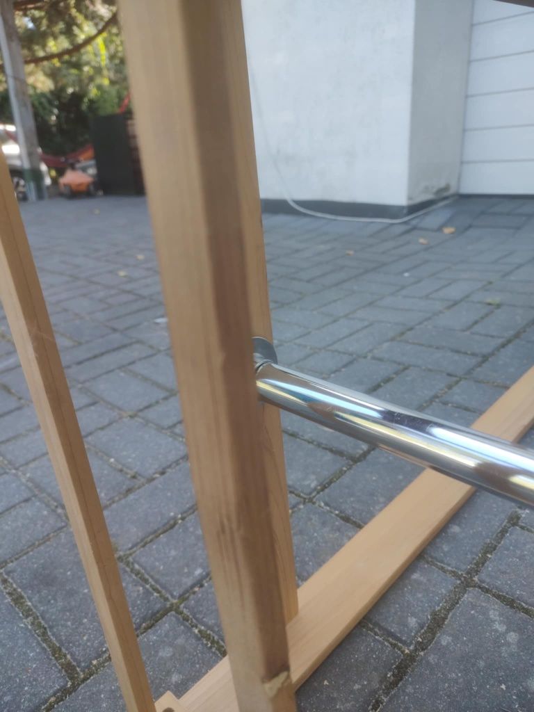 Szafa z drewna sosnowego i tkaniny plutna ikea