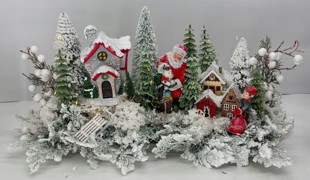 Stroik świąteczny zimowy z domkami Mikołajem i elfem LED