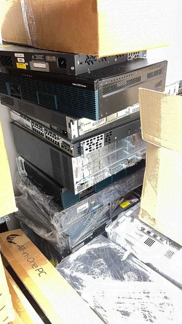 Серверна і мережева техніка Cisco