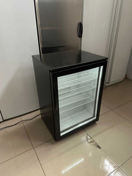 Lodówka chłodziarka pod blat na blat 85 cm 136l poj.