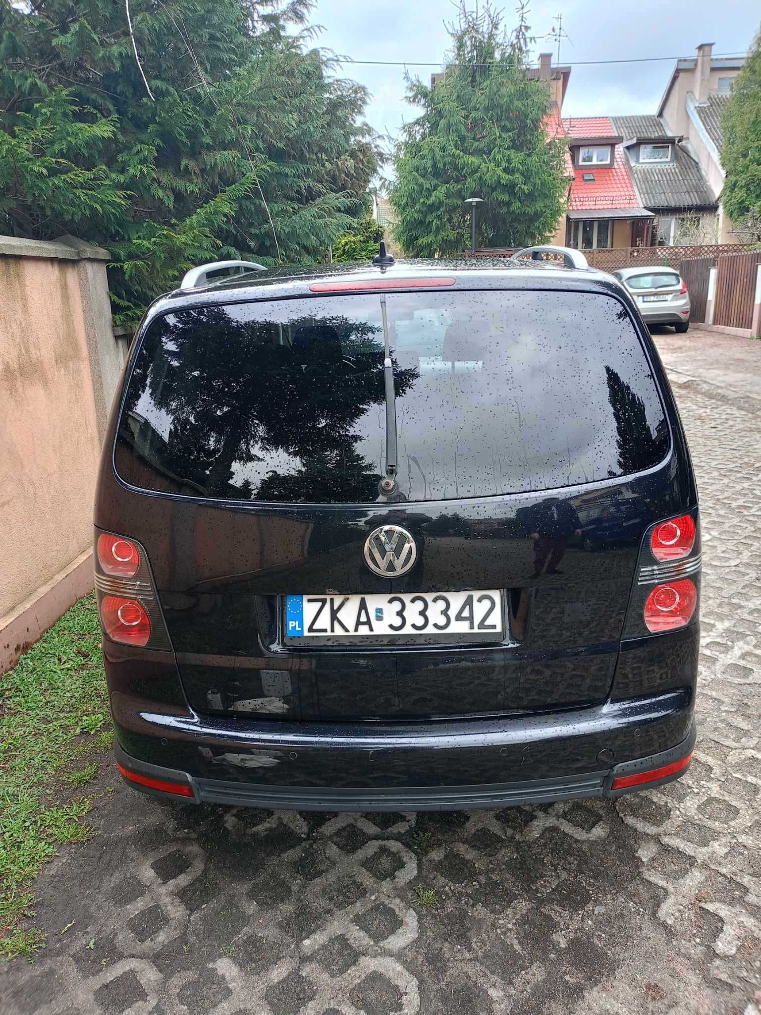 Volkswagen Touran 2.0 TDI DPF Cross DSG