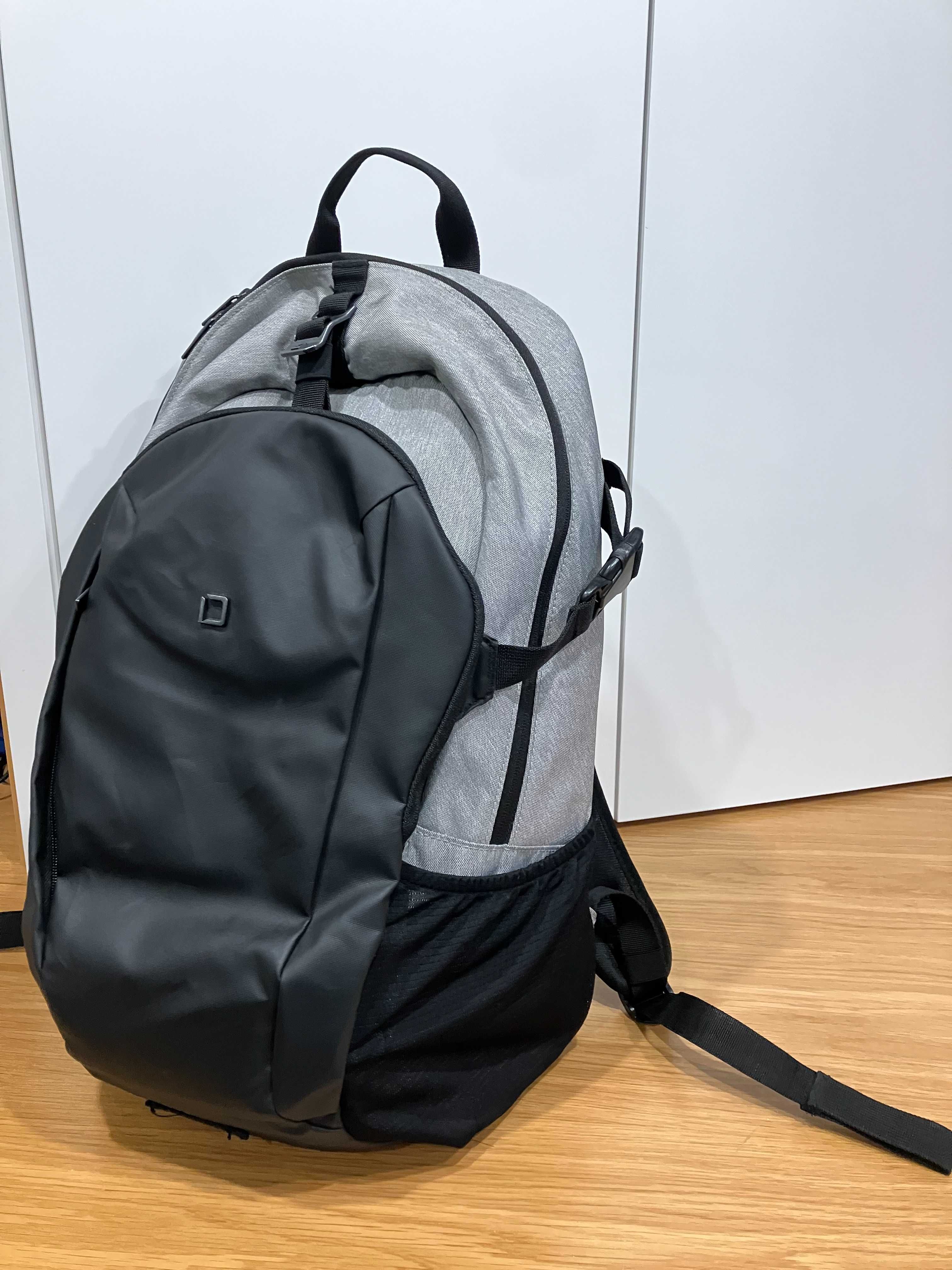 Mochila Portátil Dicota Go 22l