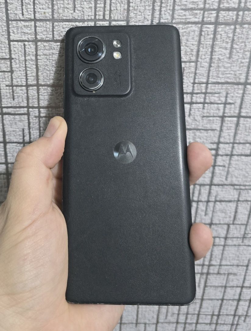 Motorola Edge 2023 8/256Gb Eclipse Black