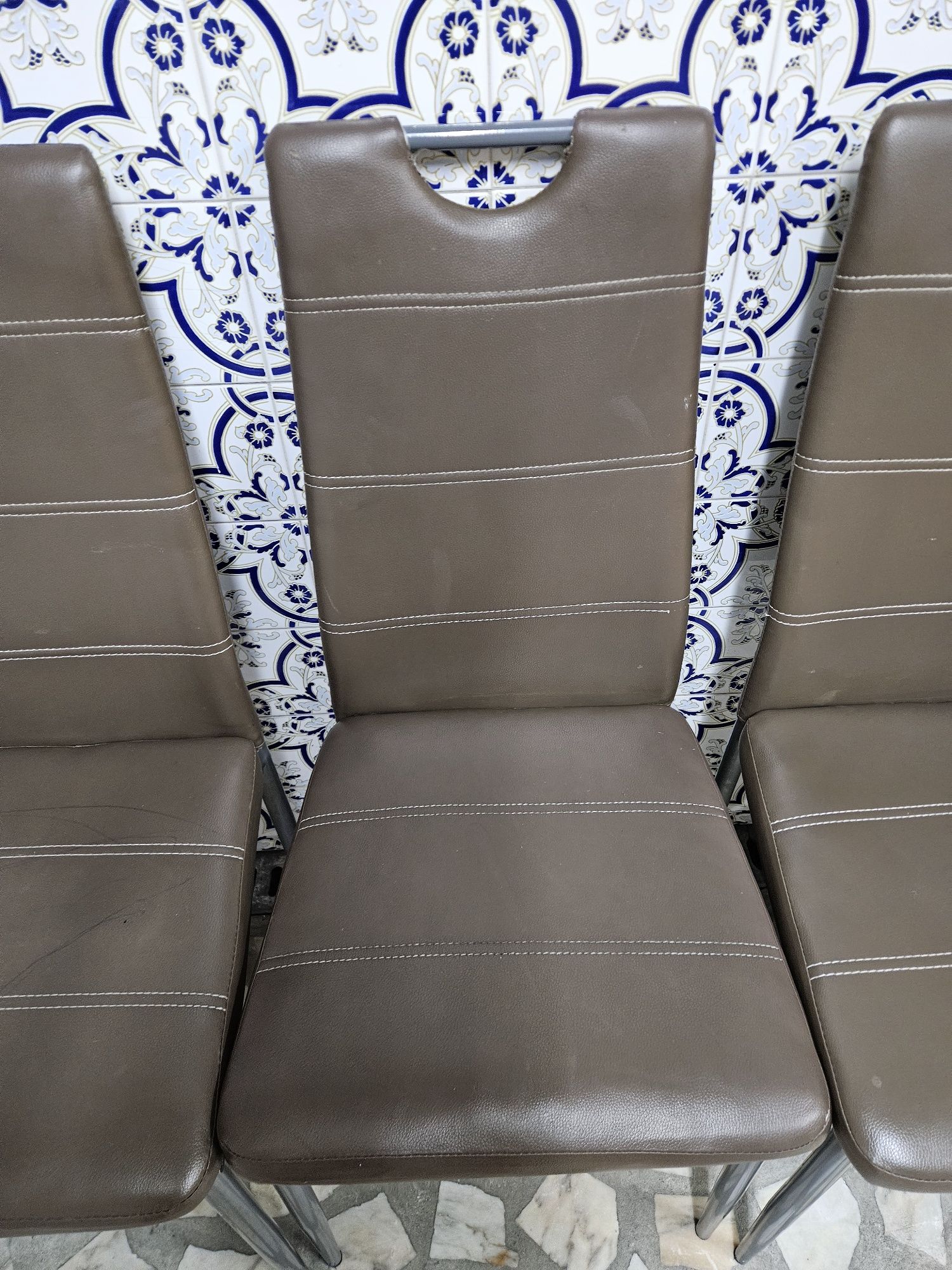 5 cadeira de mesa