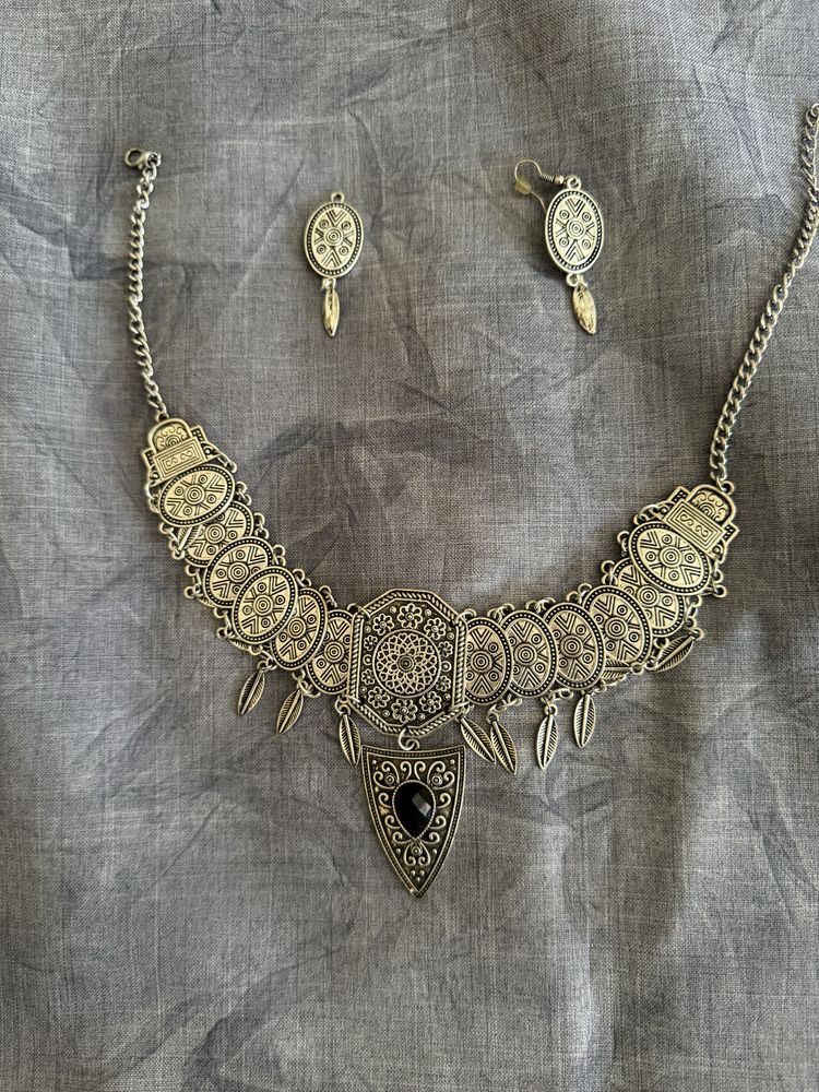 Conjunto colar e brincos