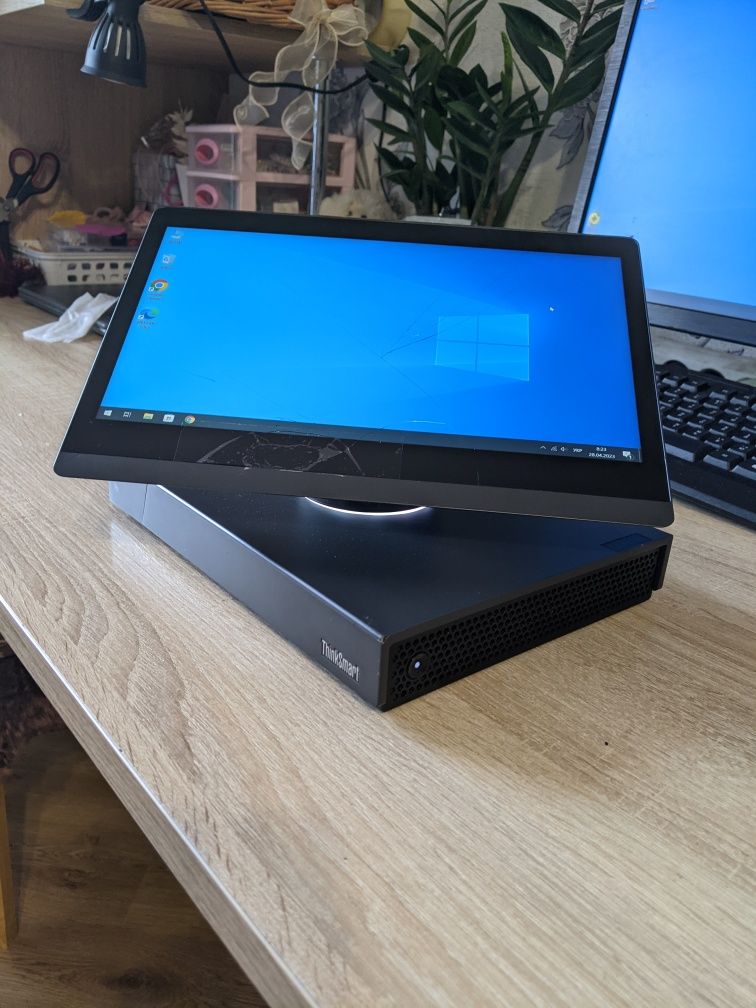 Lenovo ThinkSmart Hub 500, пк, ноутбук, конференціія