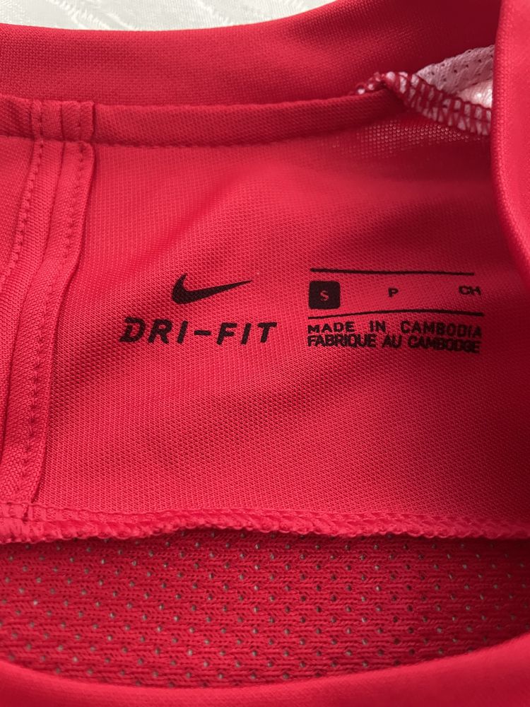 Спортивная футболка nike dri-fit