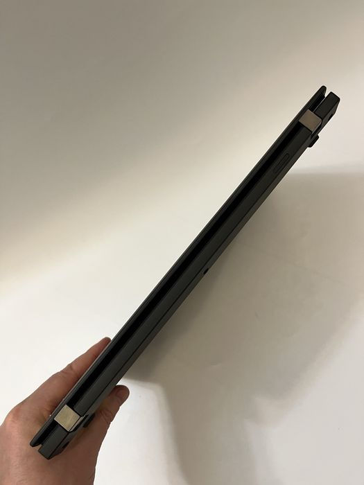 Lenovo thinkpad T14 gen4 ryzen7pro 7840u 32ram ddr5 512ssd 14"wuxga