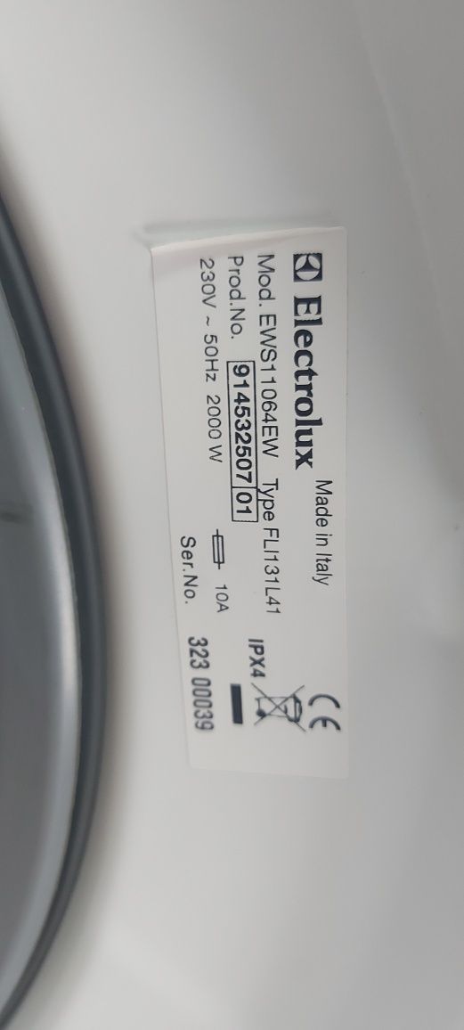 Пральна машина Elektrolux EWS11064EW 45 см