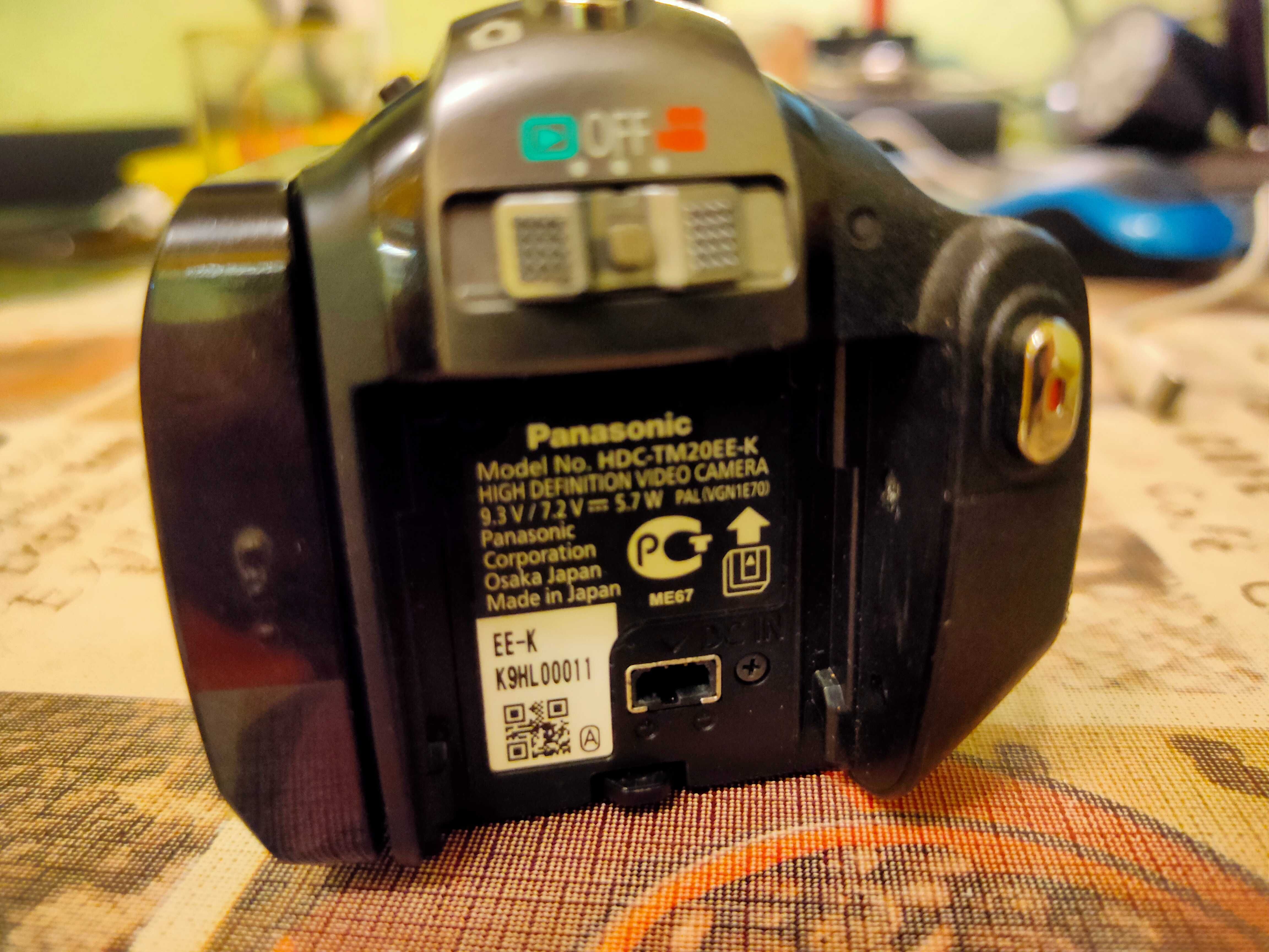 Видеокамера 1/6" FHD Panasonic hdc-tm20, два акб, подсветка, вспышка