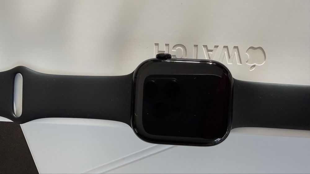Apple Watch 10 46 mm jef black + cellular