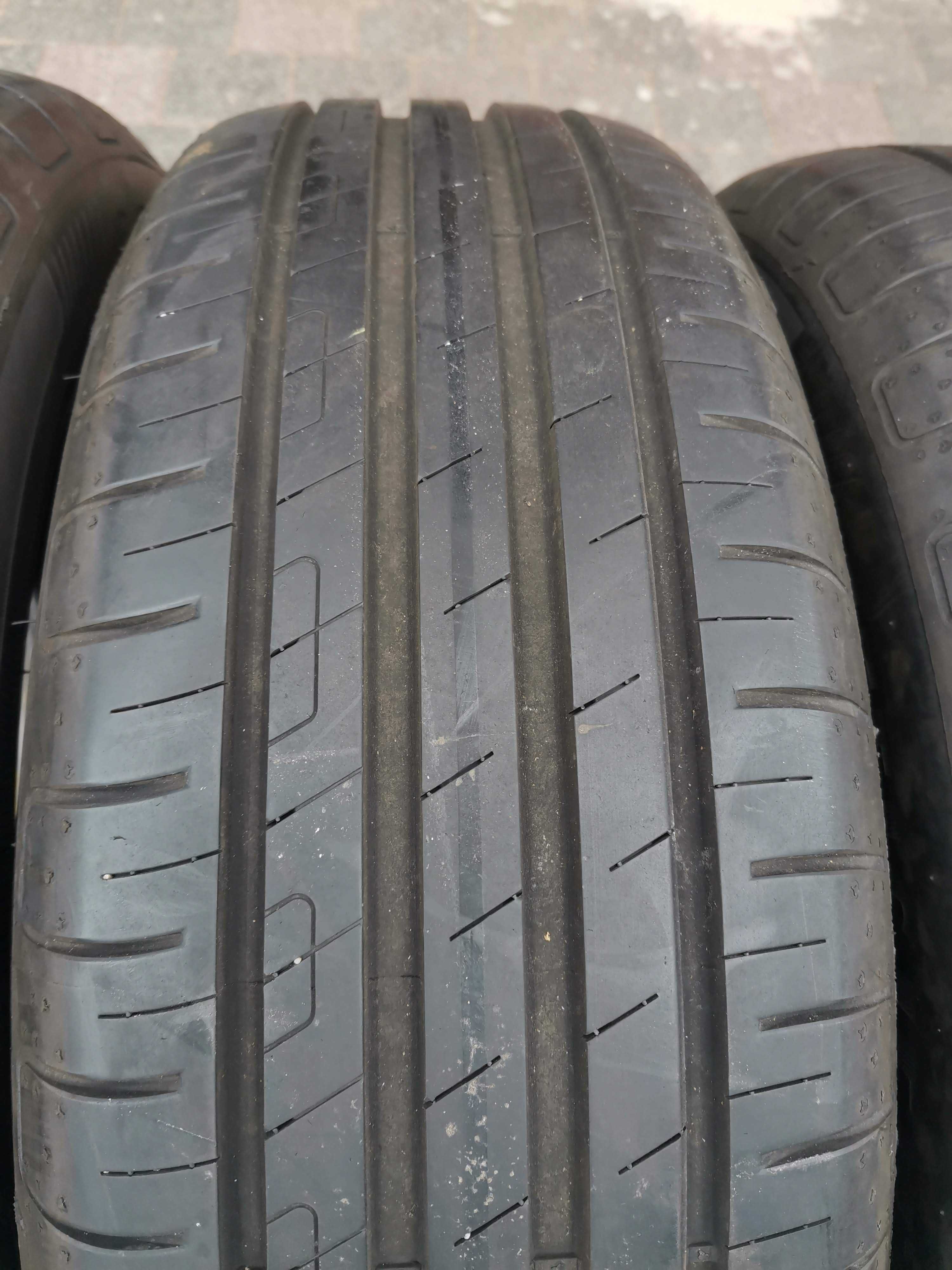 4 Opony letnie Goodyear EfficientGrip Performance 205/60 R16 92V