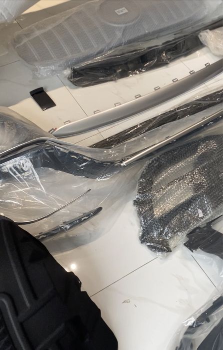Обвес GLS 63 AMG для Mercedes GLS X167 2019+ бампер, диффузор, решетка