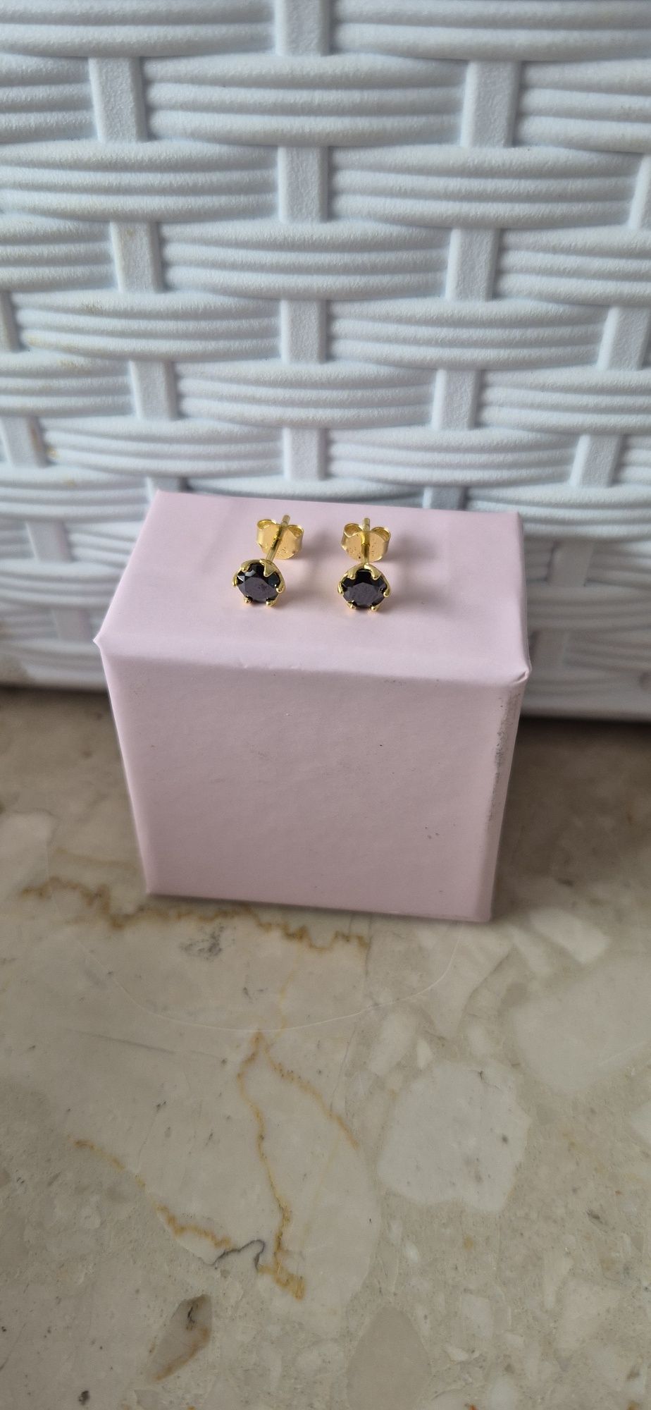 Srebrne kolczyki z pięknym czarnym moissanitem 0.5 ct x 2