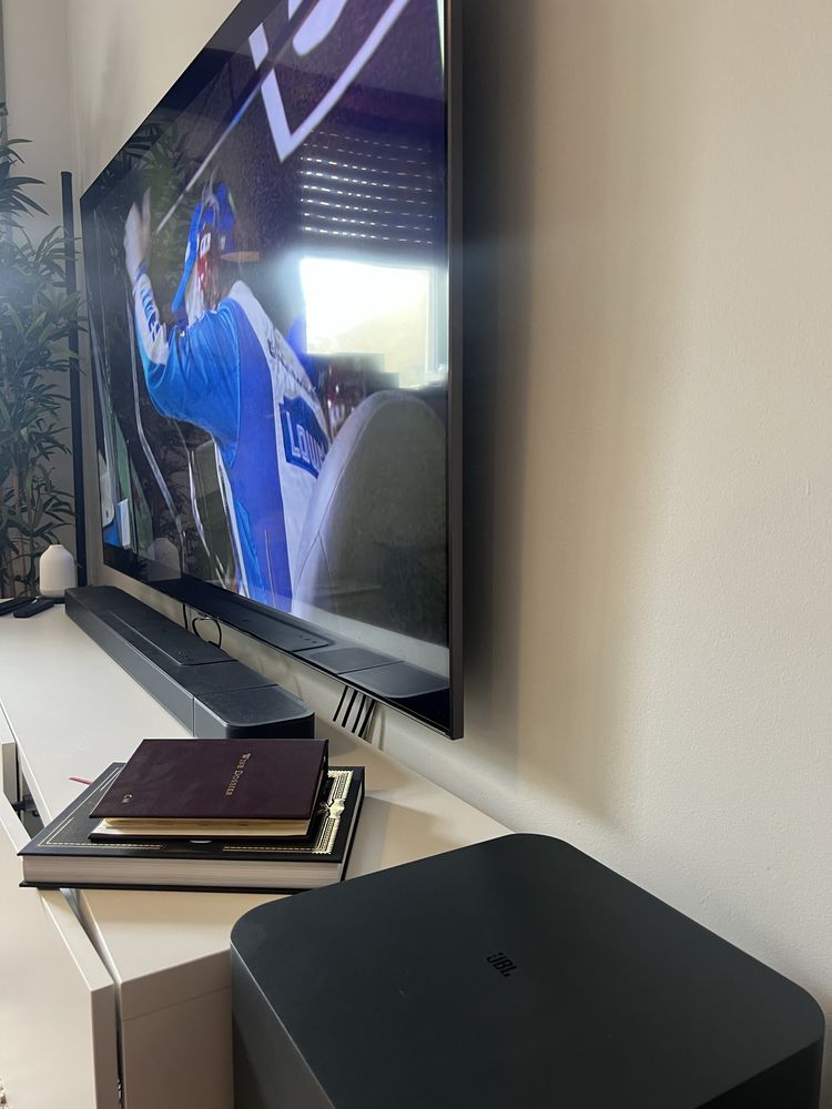 Samsung QLED 75’ + JBL 1000
