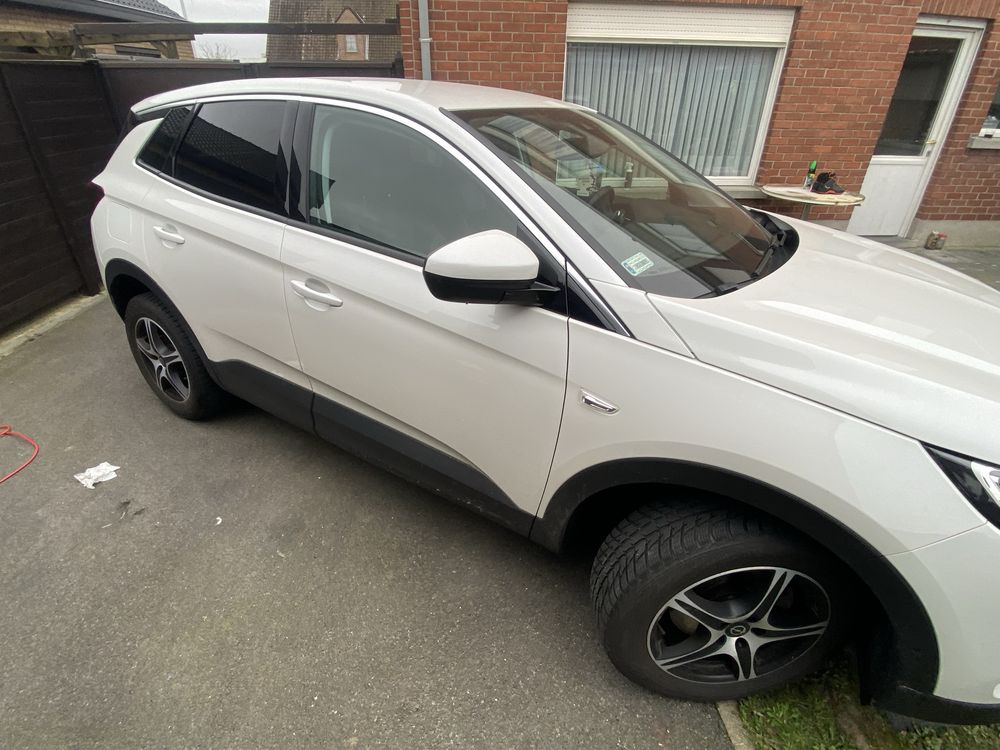 Opel Granland X 2018 1.2 Elite