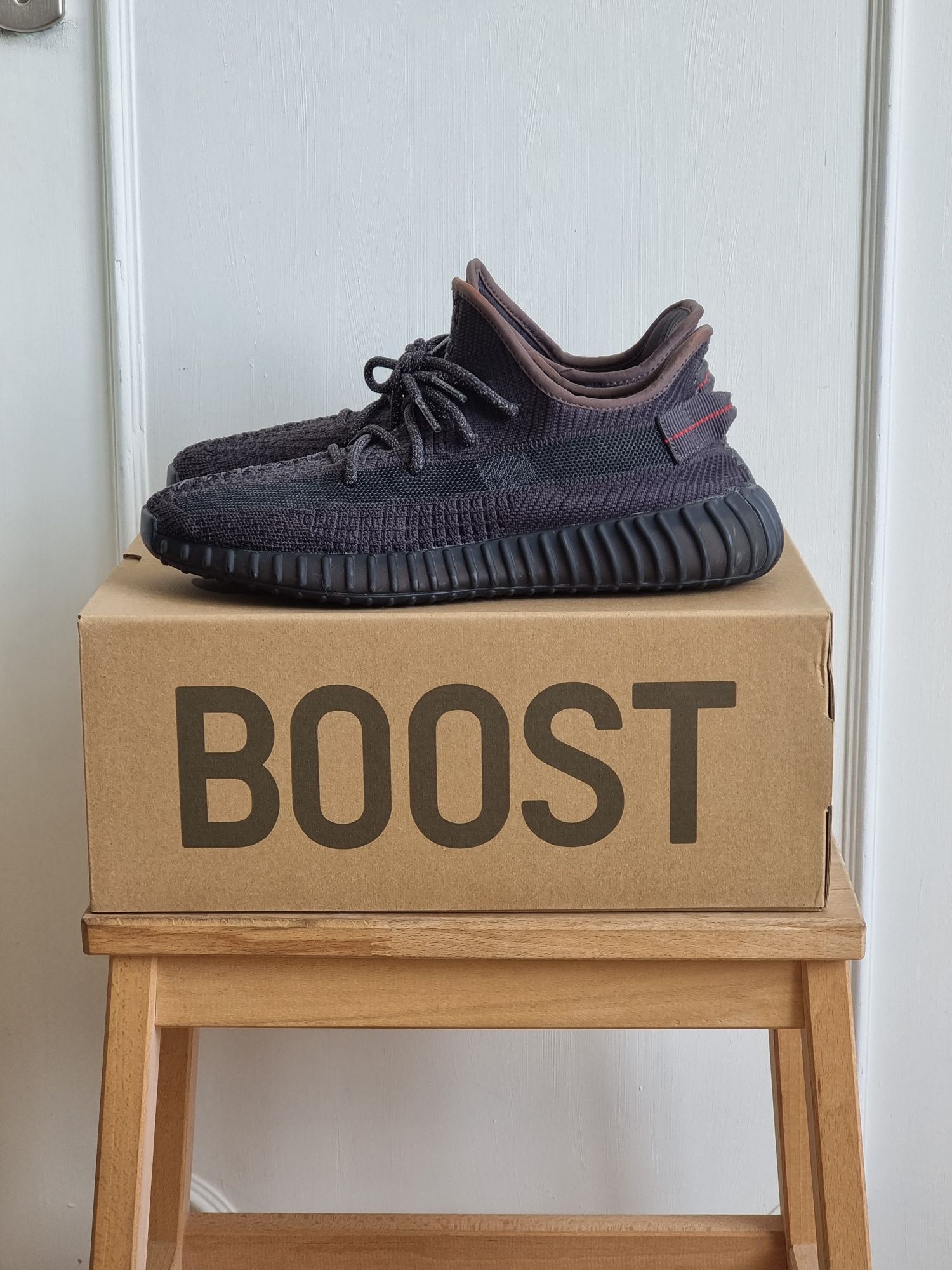 Yeezy 350 v2 "Pirate Black"