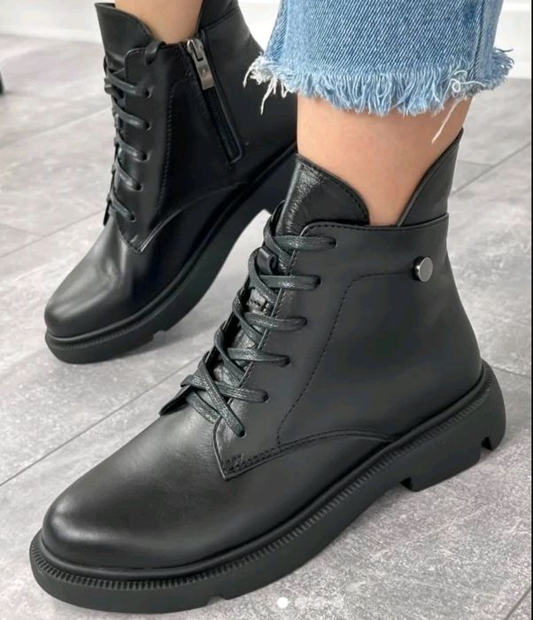 Жіночі шкіряні черевики ботинки зимові чорні