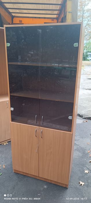 Шкаф для вещей , компьютерный стол