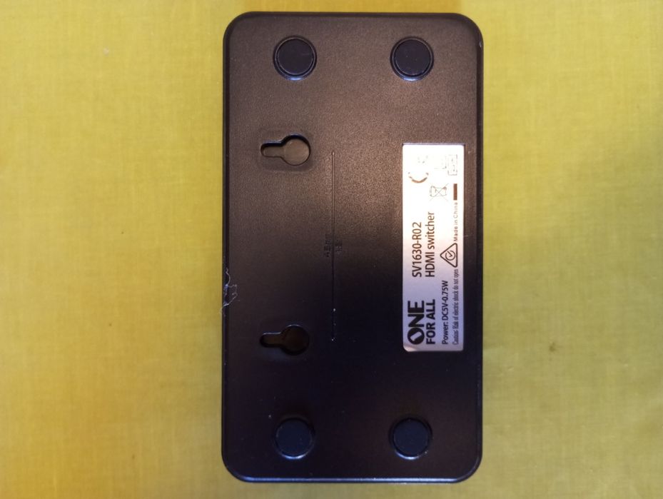 4-Port HDMI Adapter with Remote Control64309668914817122