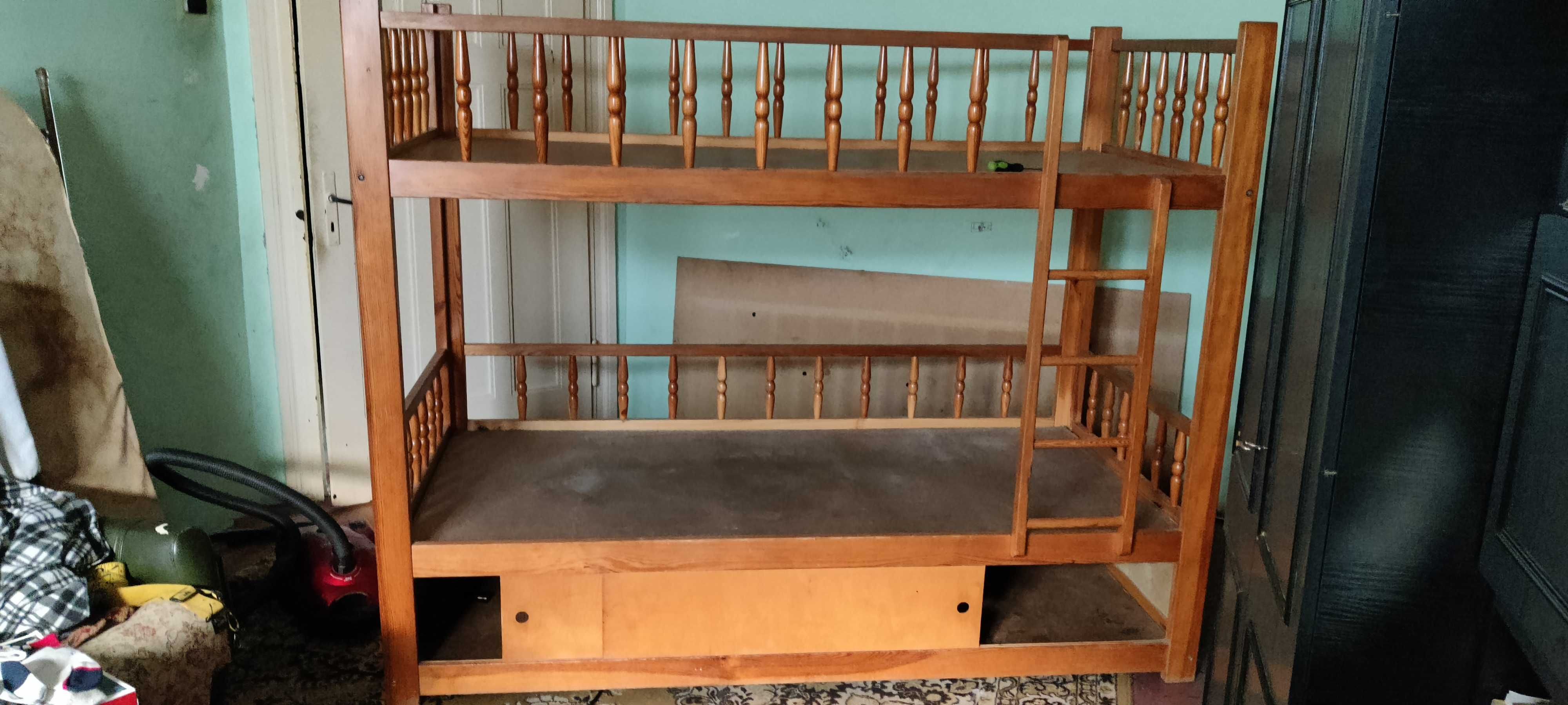 Łóżko piętrowe bez materacy