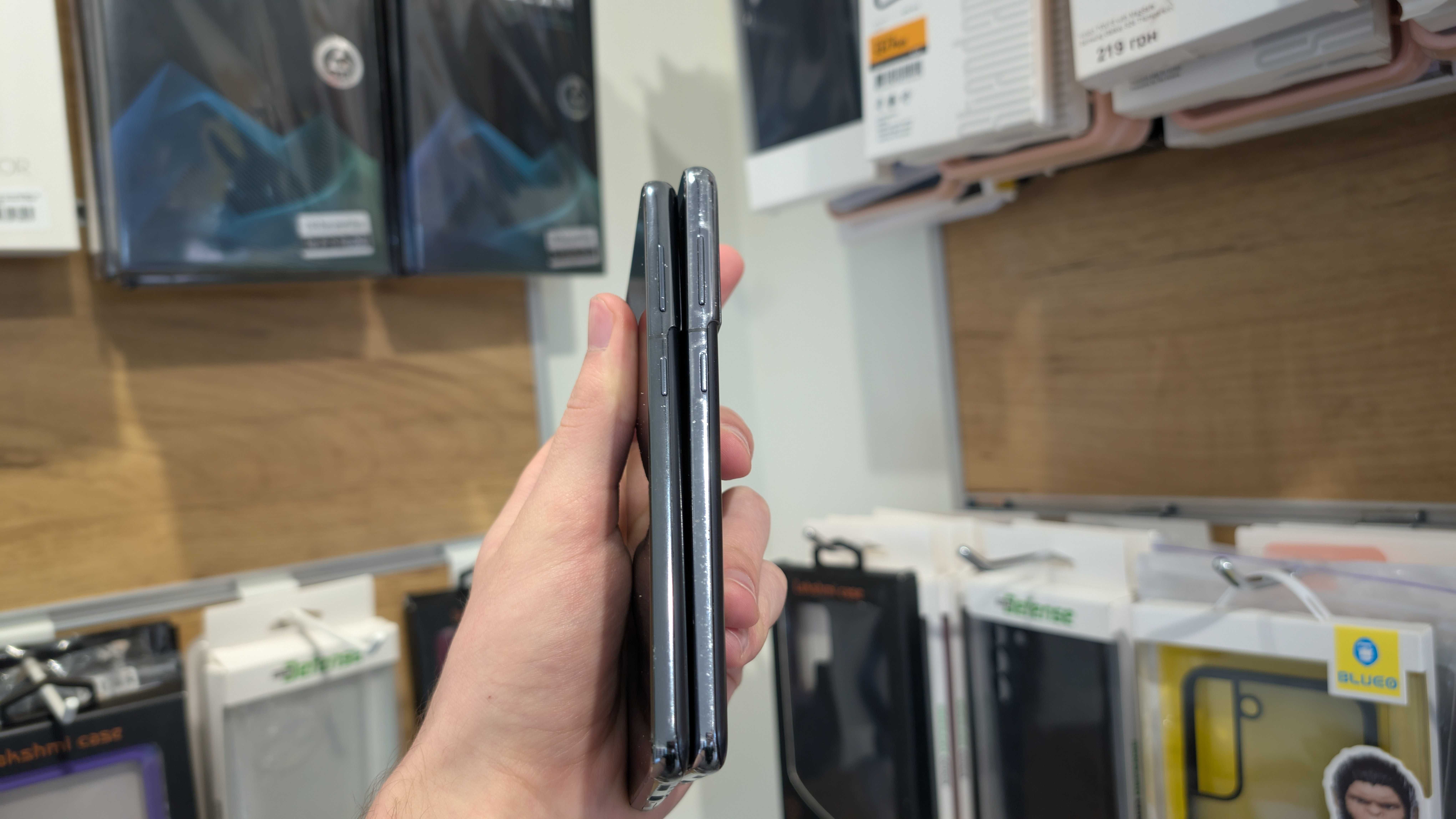 Магазин Samsung Galaxy S21 8/128GB Phantom Gray/Pink/Violet Гарантія