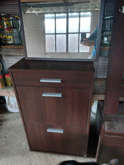 Zestaw mebli do przedpokoju