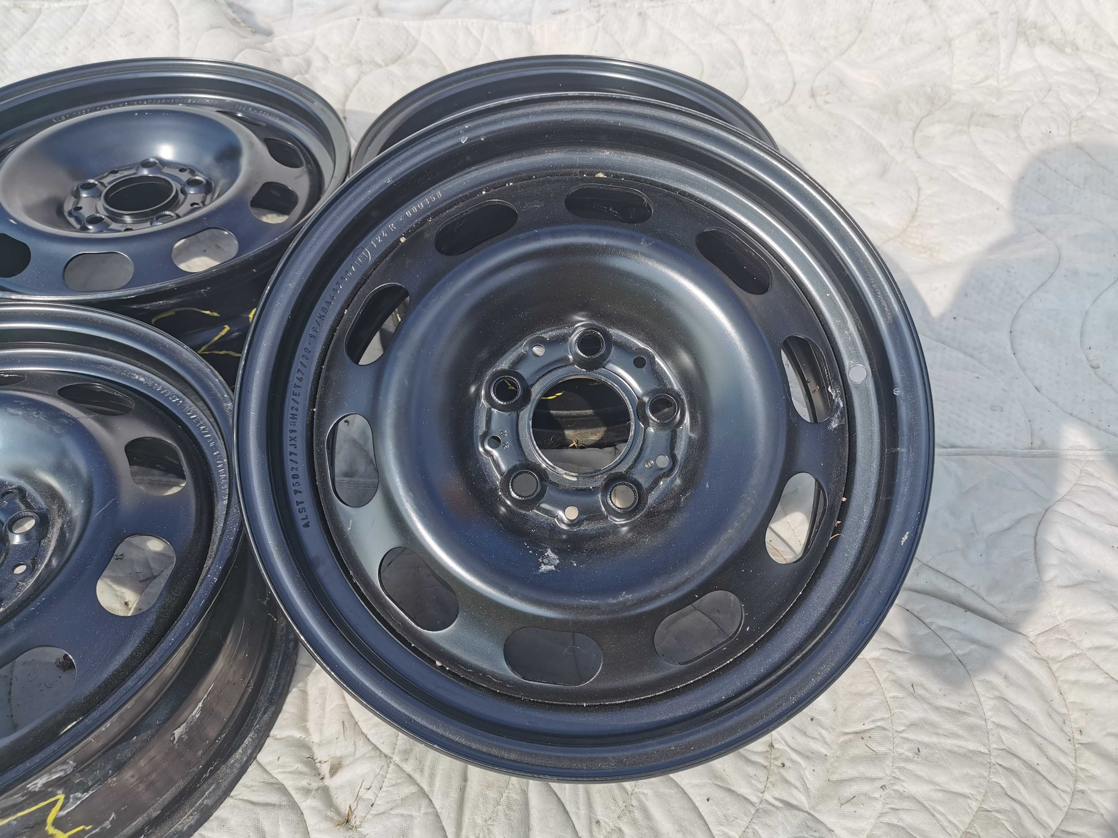 4x felgi stalowe 7Jx16 BMW seria 1 F40 seria 2 F45 5x112 ET47 nowe