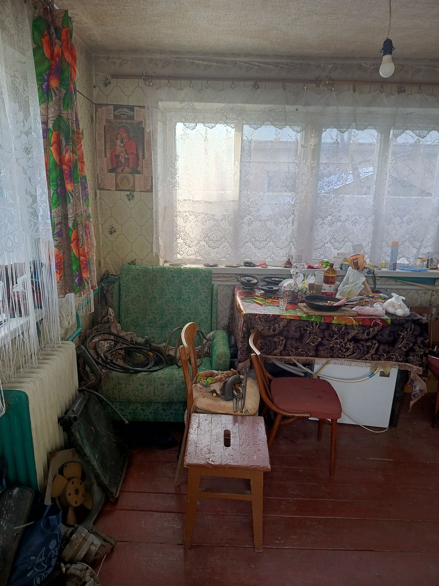 Продається пів будинку на казнівці