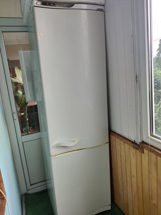 Холодильник атлант двокамерний