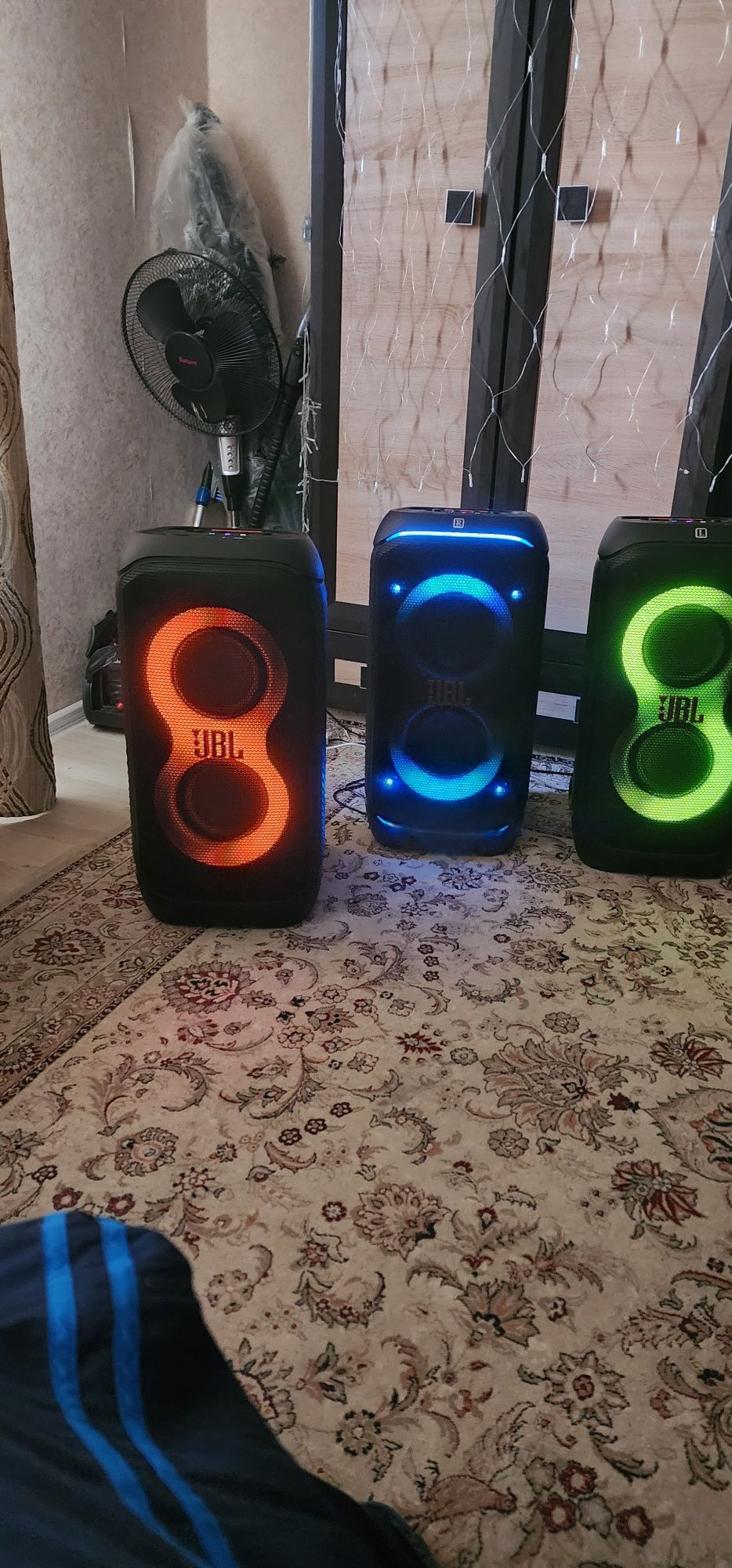 JBL  PartyBox stage 320