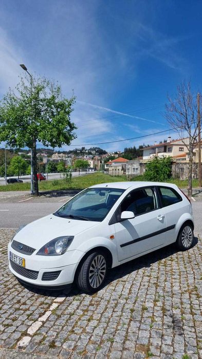 Ford Fiesta Van Diesel – Muito Bem Estimado