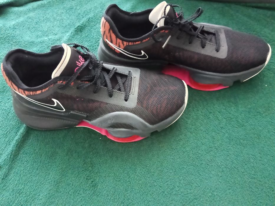 Buty Nike damskie 39