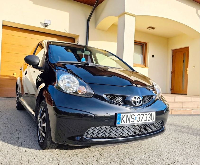 Toyota Aygo 1.0 benzyna 3,8/100 km 5 drzwiowa w SUPER STANIE