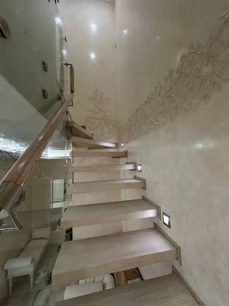 Продам 3-комн.квартиру 153 м.кв. Ремонт.В центре. Созидатель. Гоголя.