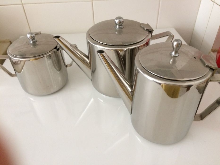 Conjunto de café, chá e açucareiro em inox