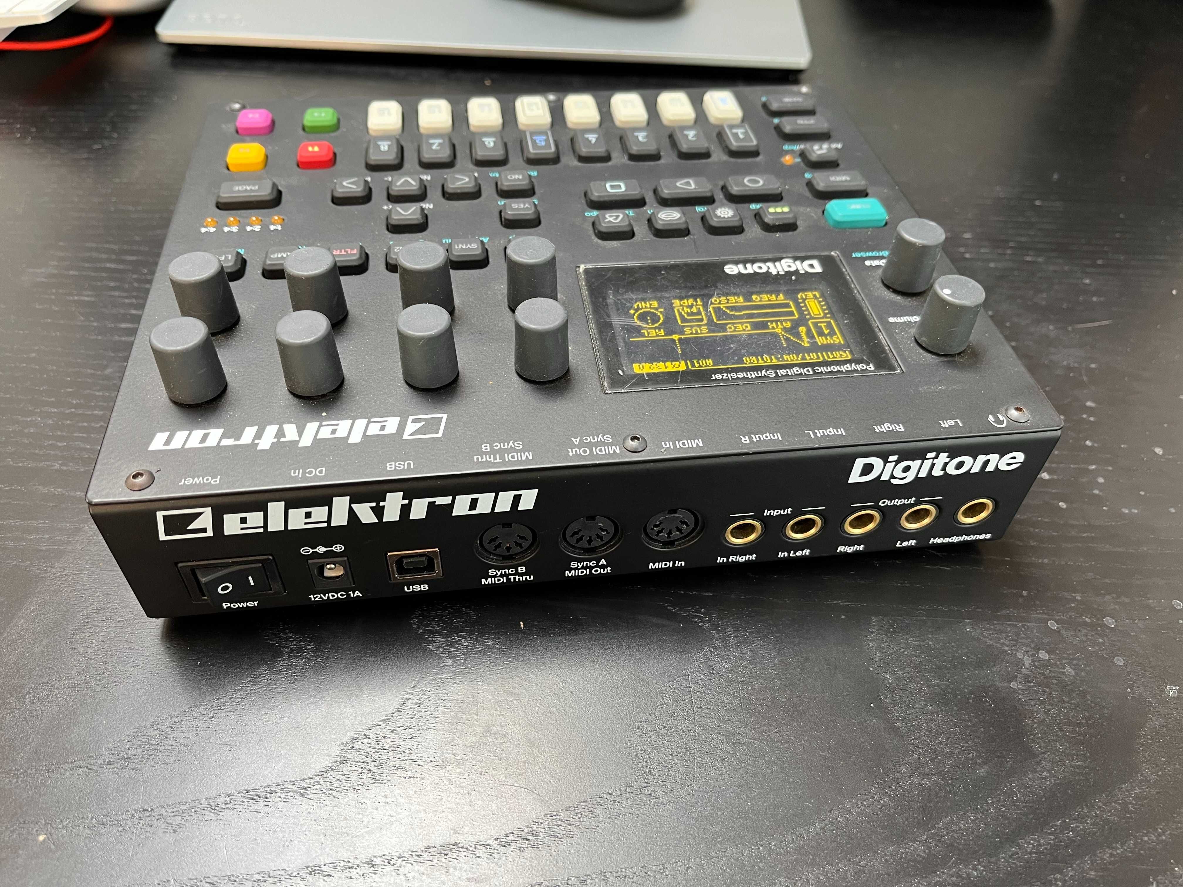 Elektron Digitone Syntezator FM + z baterią w środku /działa bez kabla