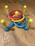 B.toys Sling-a-Ring Toss RZUCANIE OBRĘCZAMI 1890