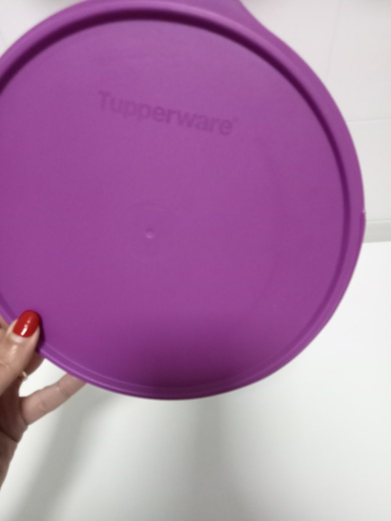 Caixa Tupperware nova