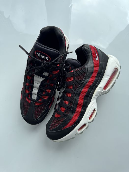 Кроссовки Nike Air Max 95 Essential Bred
