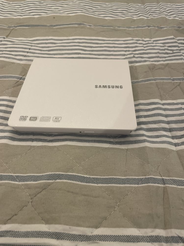 Leitor de CDs da samsung portátil