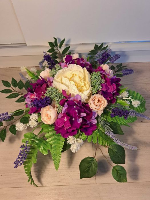 Stroik na cmentarz wiosenny