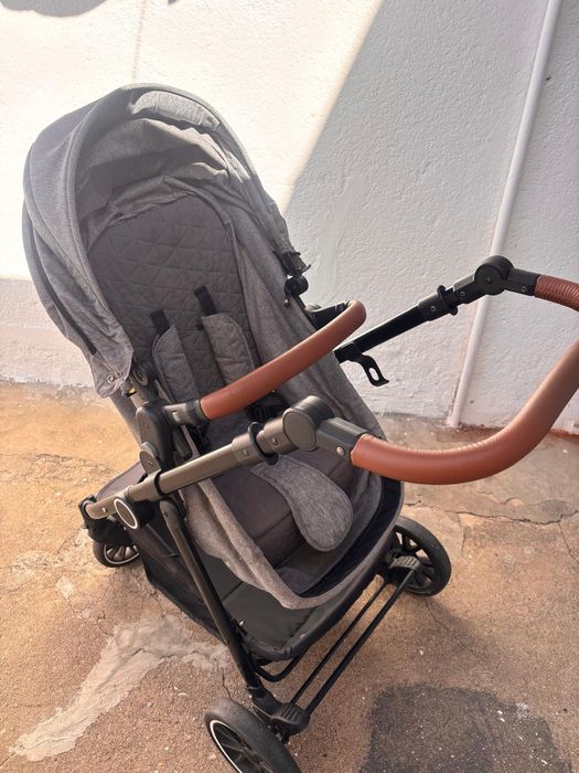 Carrinho de bebé em ótimo estado!