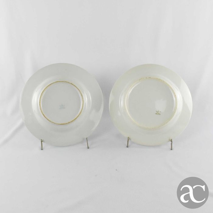 Conjunto de 2 pratos como monograma porcelana Artibus