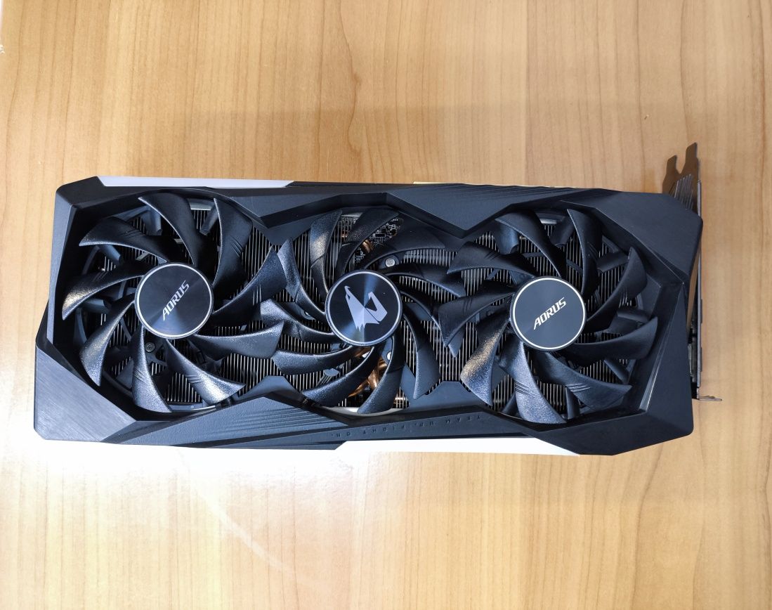 Gigabyte Aorus RTX 3070 Master 8GB karta graficzna RGB LCD