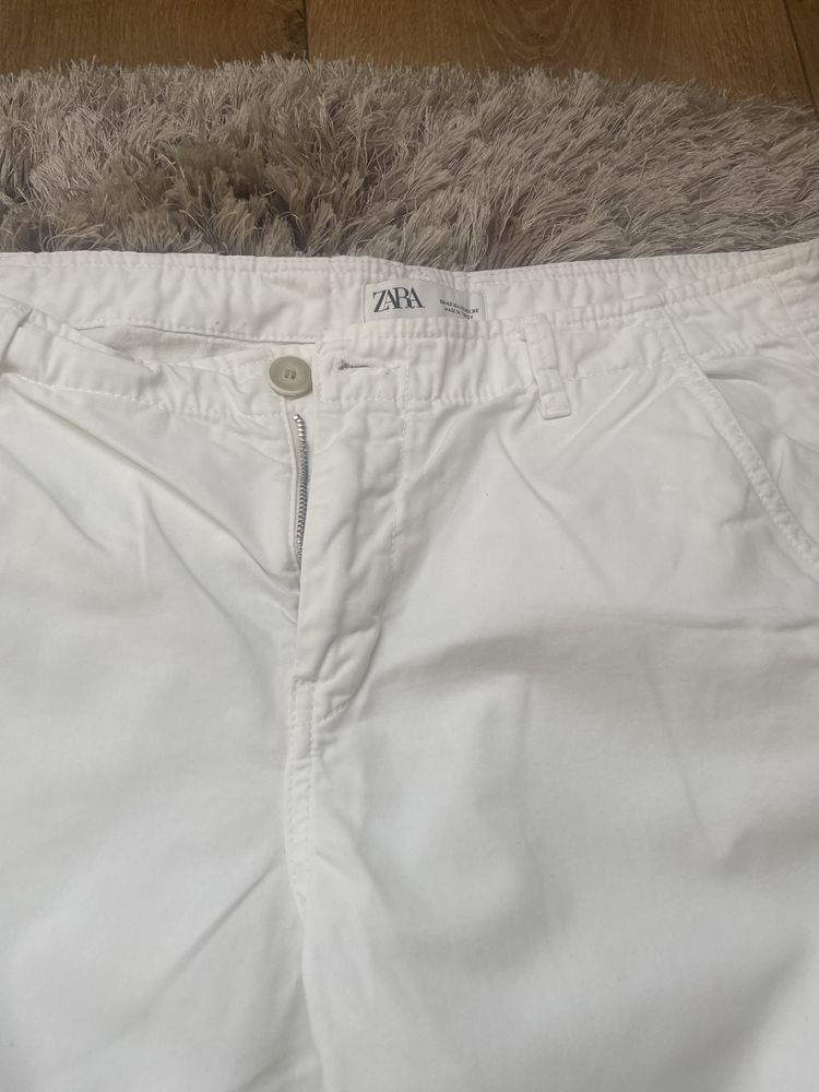 Białe spodnie Zara rozmiar 42
