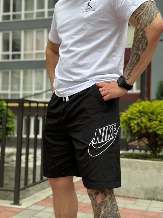 Нейлонові шорти Nike Big Logo