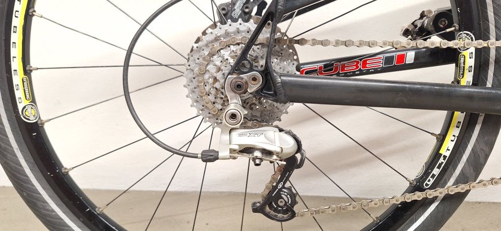 Bicicleta MTB CUBE