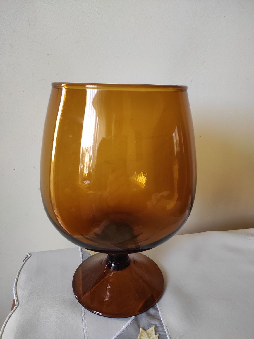 Duży szklany wazon, kielich, świecznik PRL
