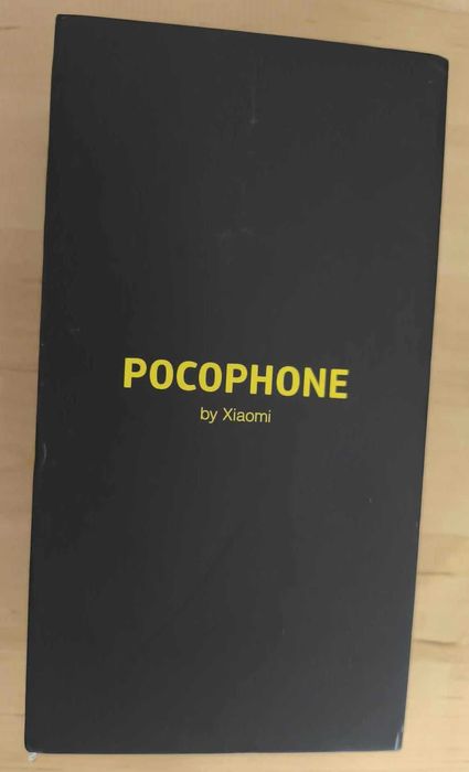 Poccphone F1  - Xiaomi, versão global.